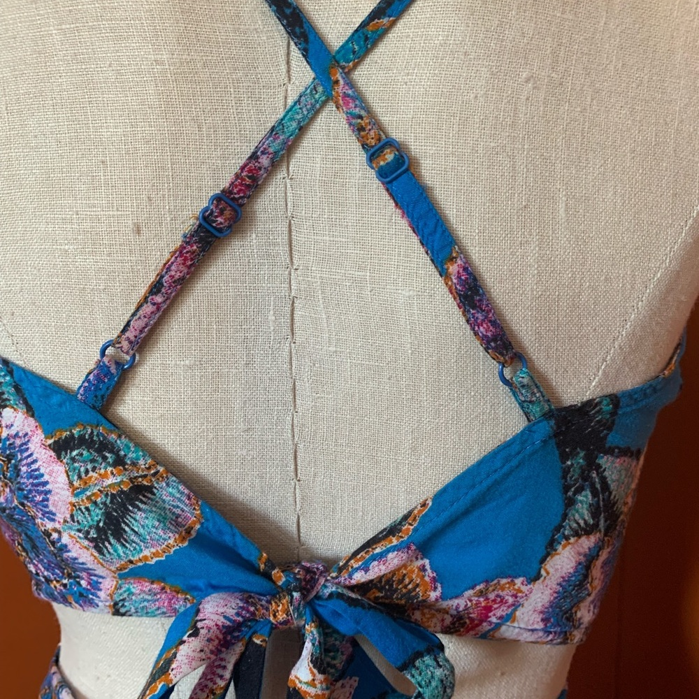 Asos Halter Top Beach Party Swim - Picture 5 of 8
